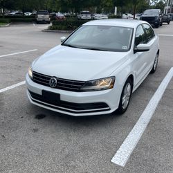 Volkswagen Jetta S. 2018
