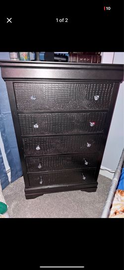 5 draw dresser dark gray for clothes storage every day needs brand new