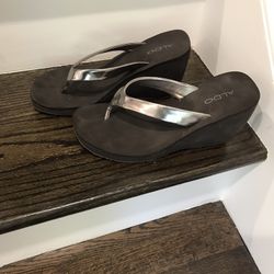 Size 8 Aldo Wedge Sands