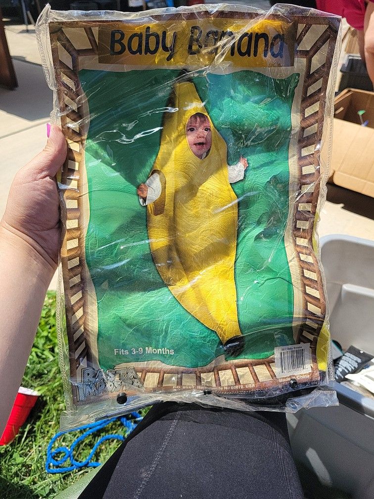 Baby Bannana Costume 3-9 Months