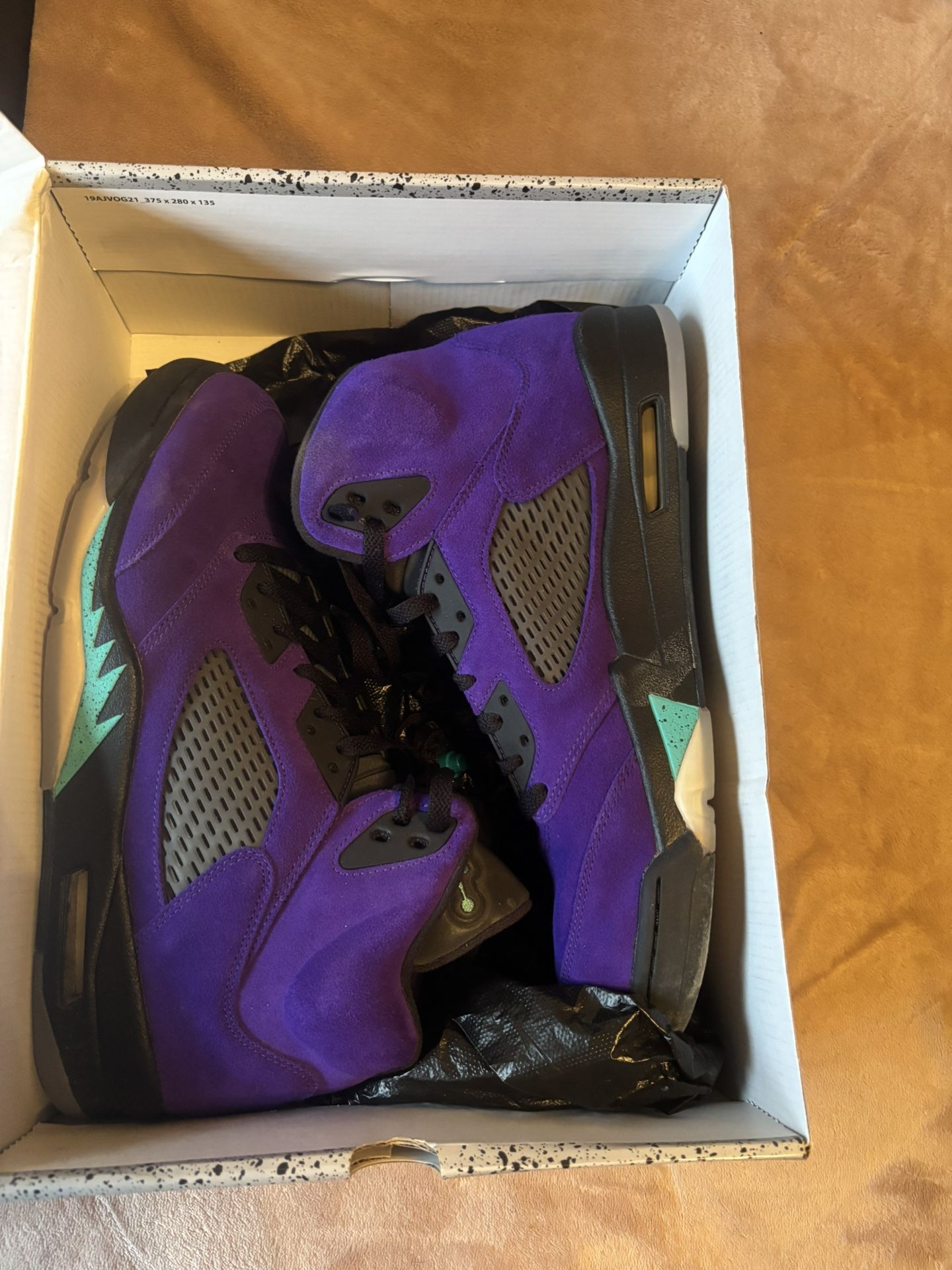 Jordan 5s Purple Emerald Sz 13 Like New