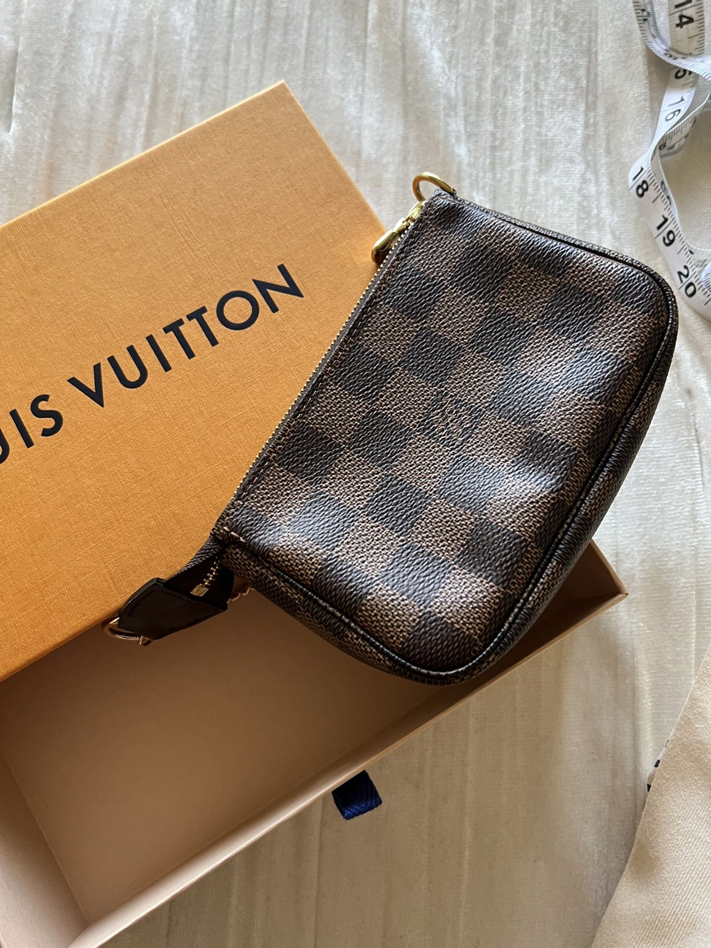 Louis Vuitton Pochette 