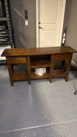 Wall table