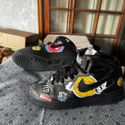 Nike shoes (supreme)