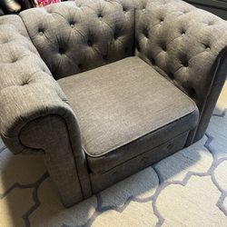 Garcia Chesterfield Chair 