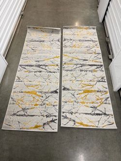matching runner rugs with a modern marble-style pattern