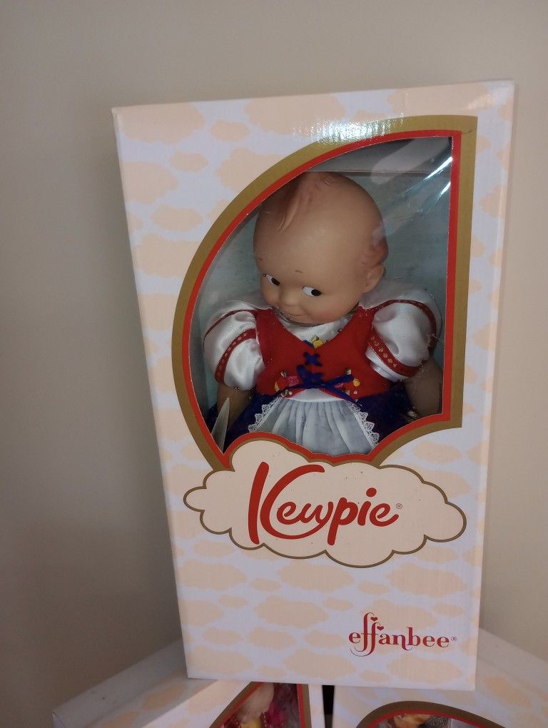 Effanbee, Snow White And 7 Dwarfs Dolls