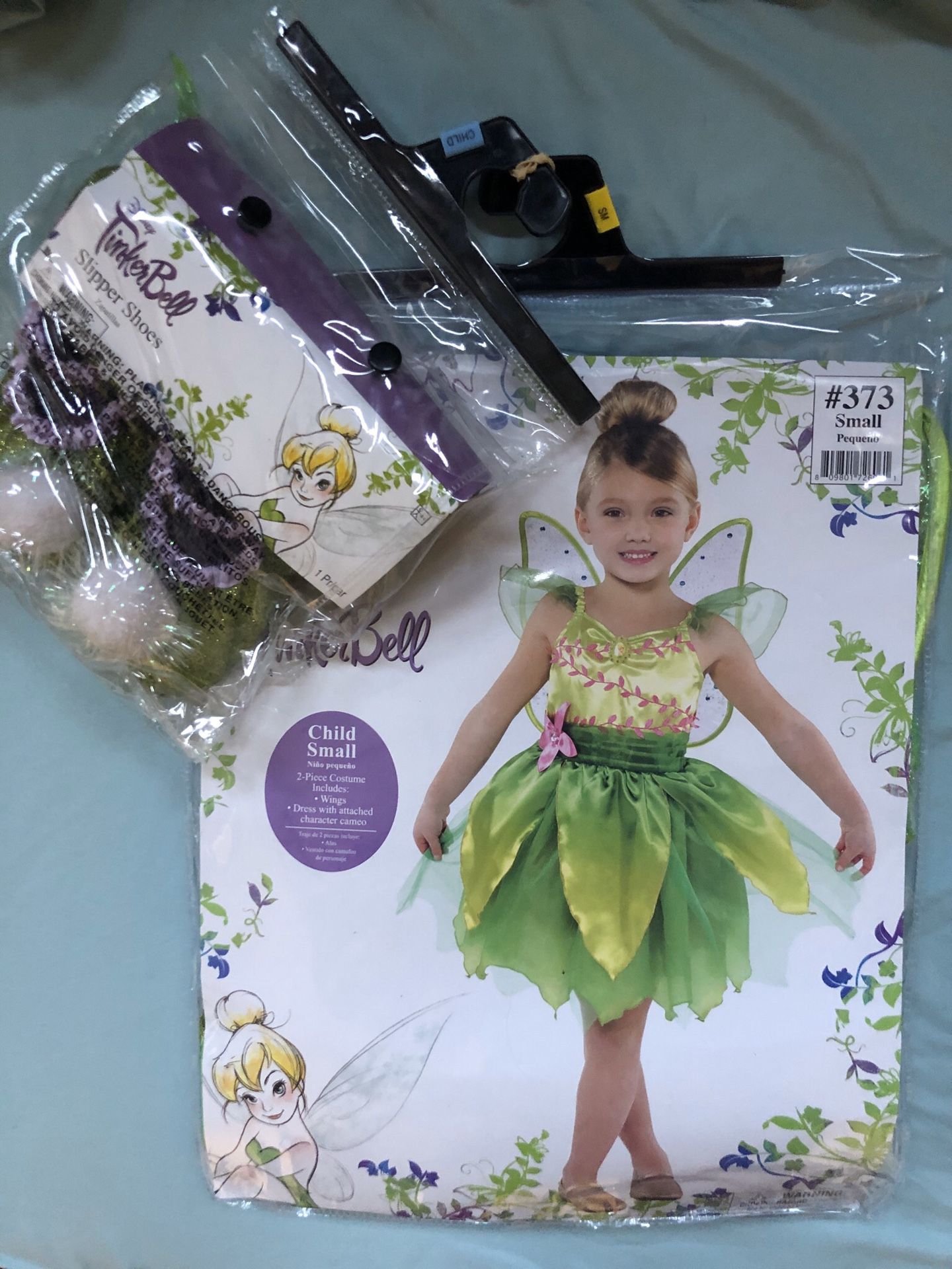 Beautiful Tinkerbell costume w shoes! 4-6yrs