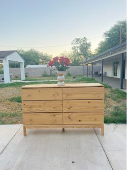 Modern dresser