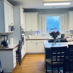 Kitchen Cabinet
