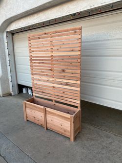 4ft x 6ft Cedar Planter with Trellis/Privacy Screen