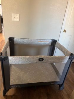 Graco Pack 'n Play Playard