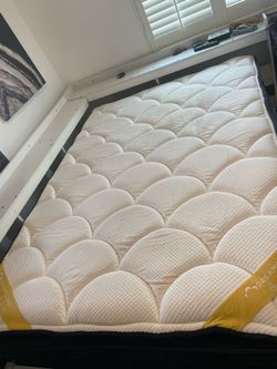 Dream cloud full mattress