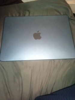 Apple MacBook Air 13-inch 16GB 2025