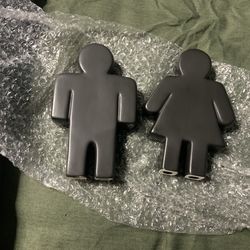 Figurines, man and woman