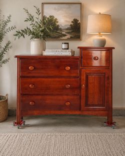 Dresser
