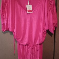 (NEW) Tresics Romper Sz Sm (Med Sized) $5 MPU SERIOUS INQUIRIES ONLY 