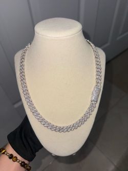 Cadena cubana de plata sólida 925 y moissanita