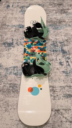 Women’s snowboard and bindings