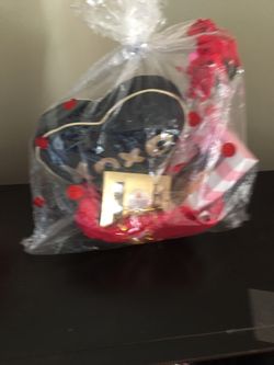 Woman Valentine Basket