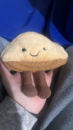 Jellycat Amuseables Margaux Madeleine