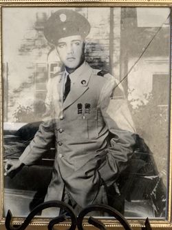 Elvis 8x10 Photo