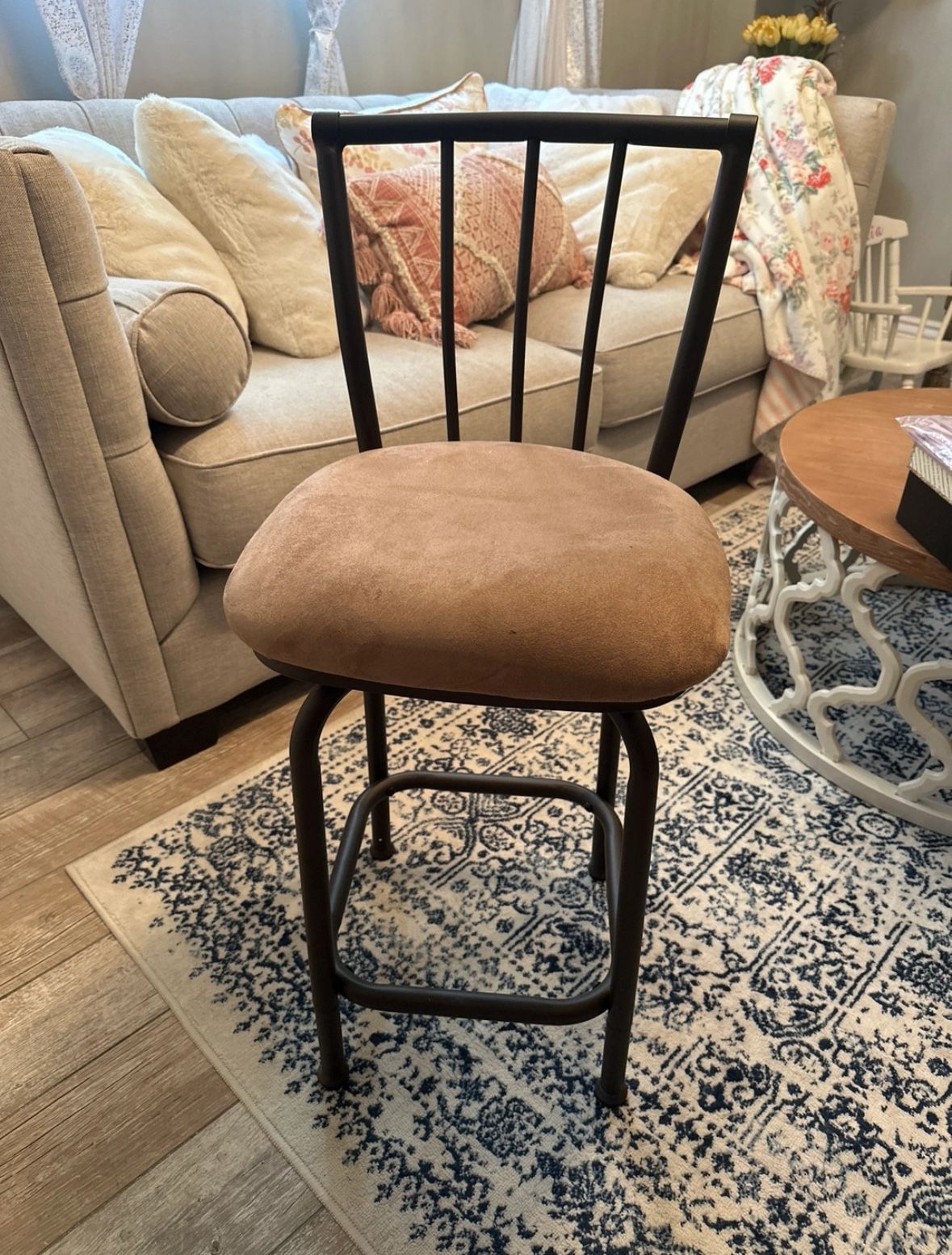 2 Stool Chairs
