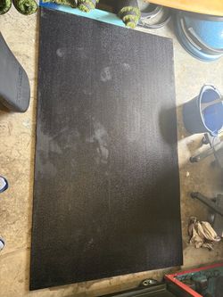 Rubber gym mat