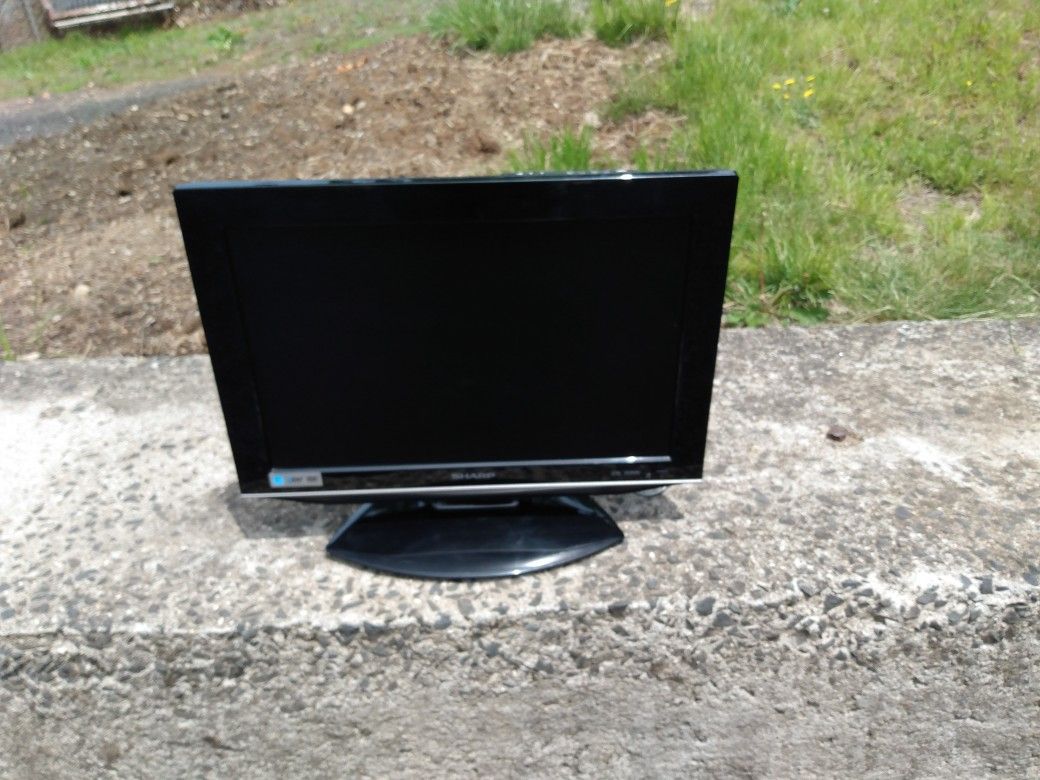 Sharp 19 Inch LCD Tv With DVD Player