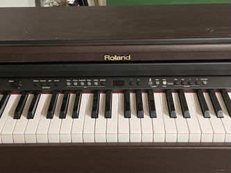 Roland hp sale 302 digital piano