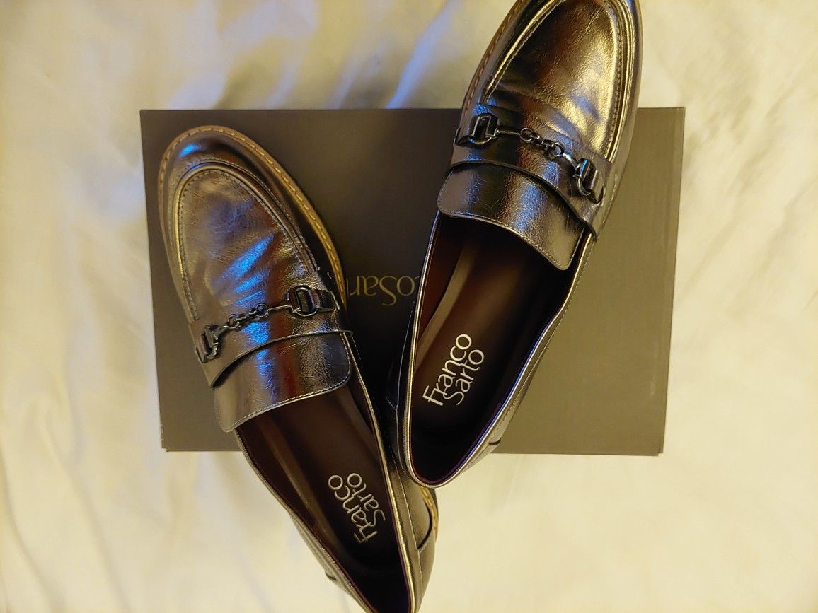 New-Franco Sarto Pewter lug sole Loafers