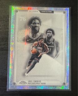 TOPPS Chrome Updated 2025-26 : Glass Canvas Joel Embiid 76ers #GC-12 SSP CASE HIT