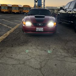 2003 MUSTANG V6 NO ISSUES A/C BLOWS COLD 145,000MILES $4500 OBO WILL COME WITH ANOTHER SET OF WHEELS