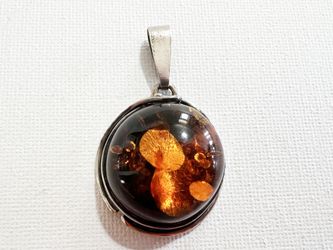 Baltic amber pendant set in 925 sterling silver