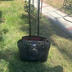 Bag On Wheels 