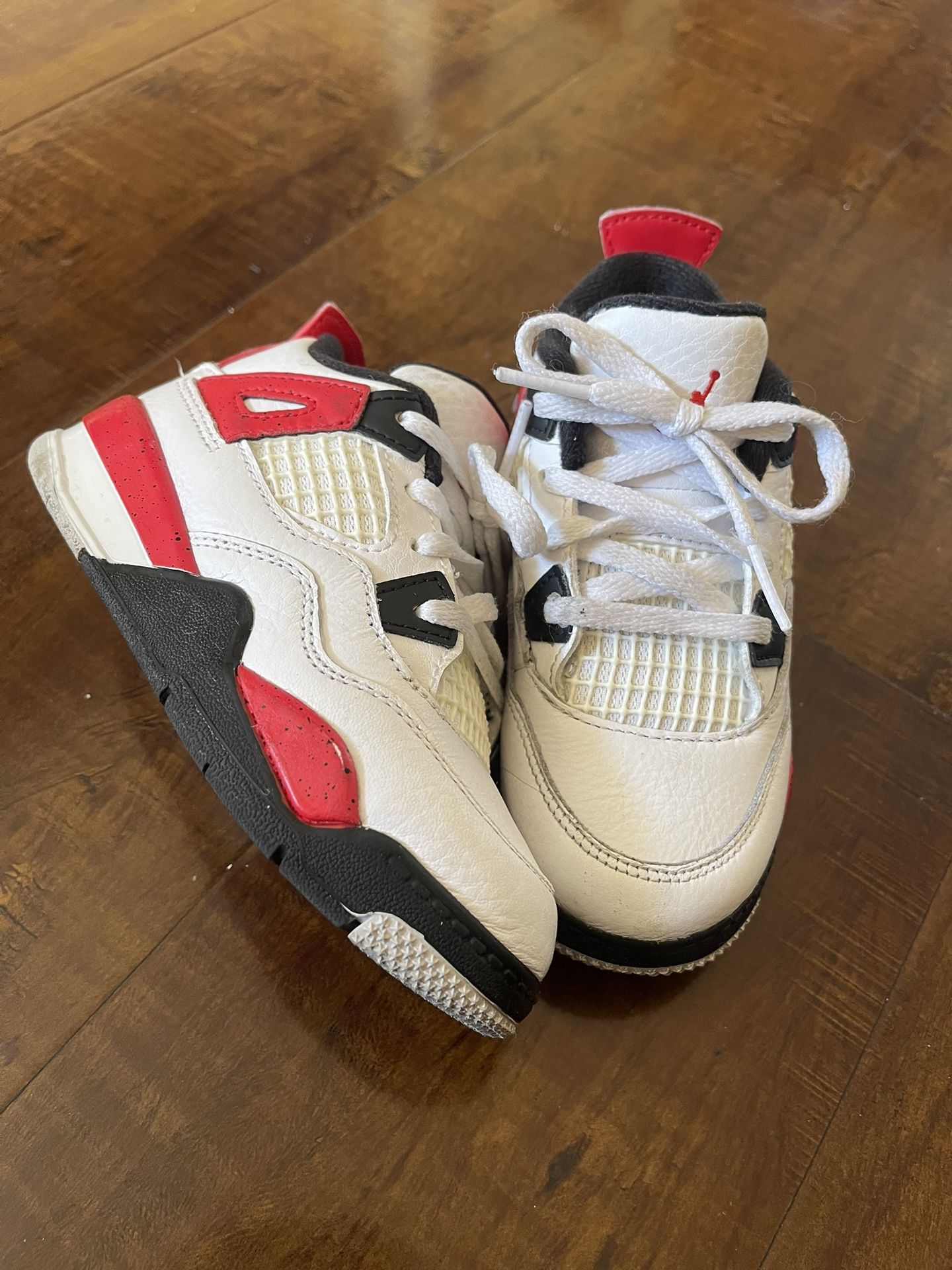 Air Jordan 4 Retro