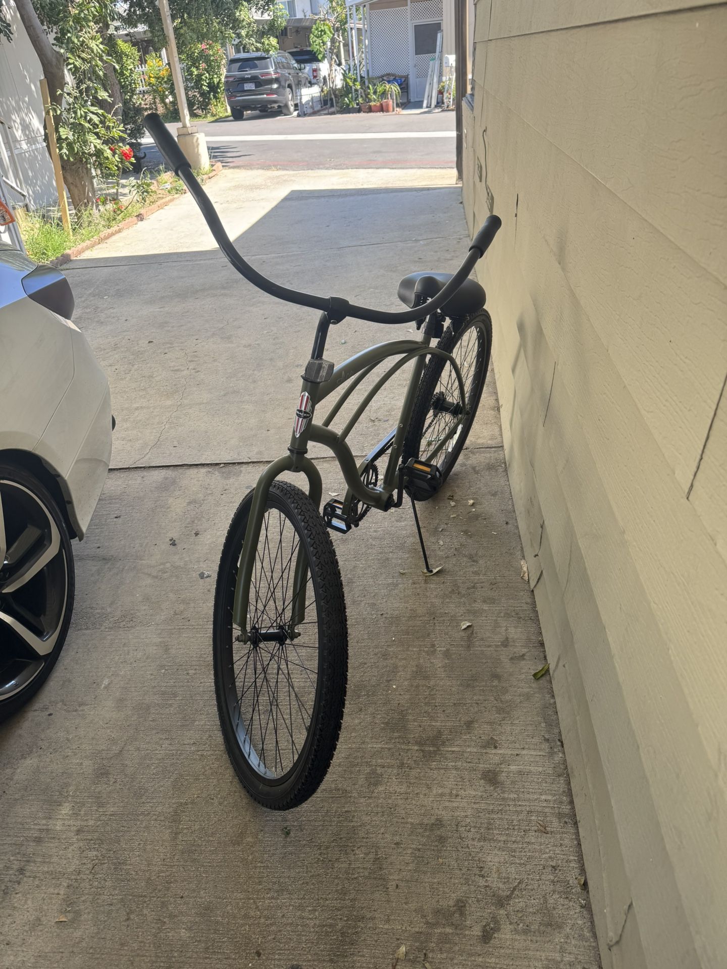 Beach Cruiser/ Bike