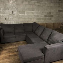 Grey Wrap Around Sectional Couch “WE DELIVER”