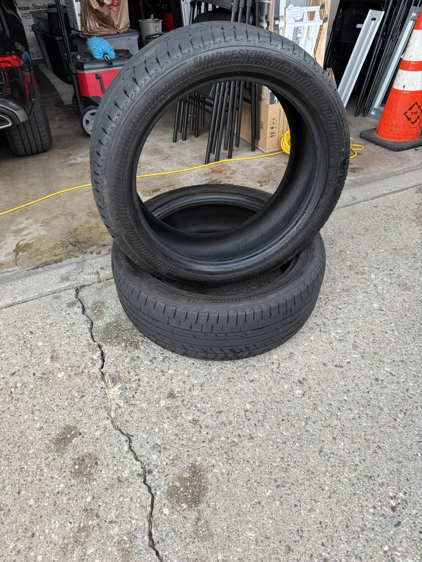 Bridgestone Run-flats 255/45 RF 20