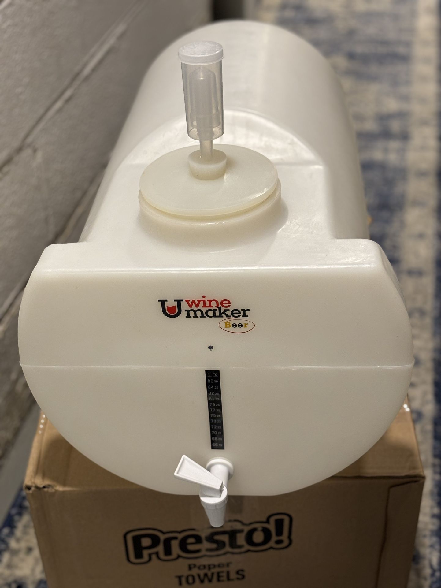Uwinemaker Grape Fermenter - All-in-One setup. Bottle in 30 days!