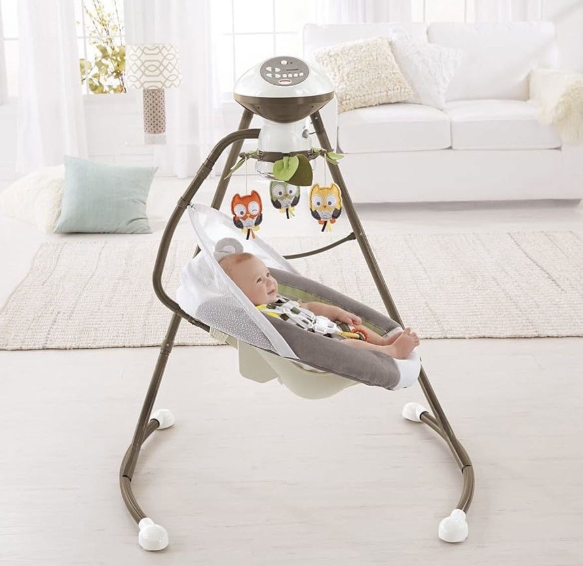 Fisher-Price Snugabear baby swing
