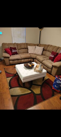 Sectional with 2 power recliners