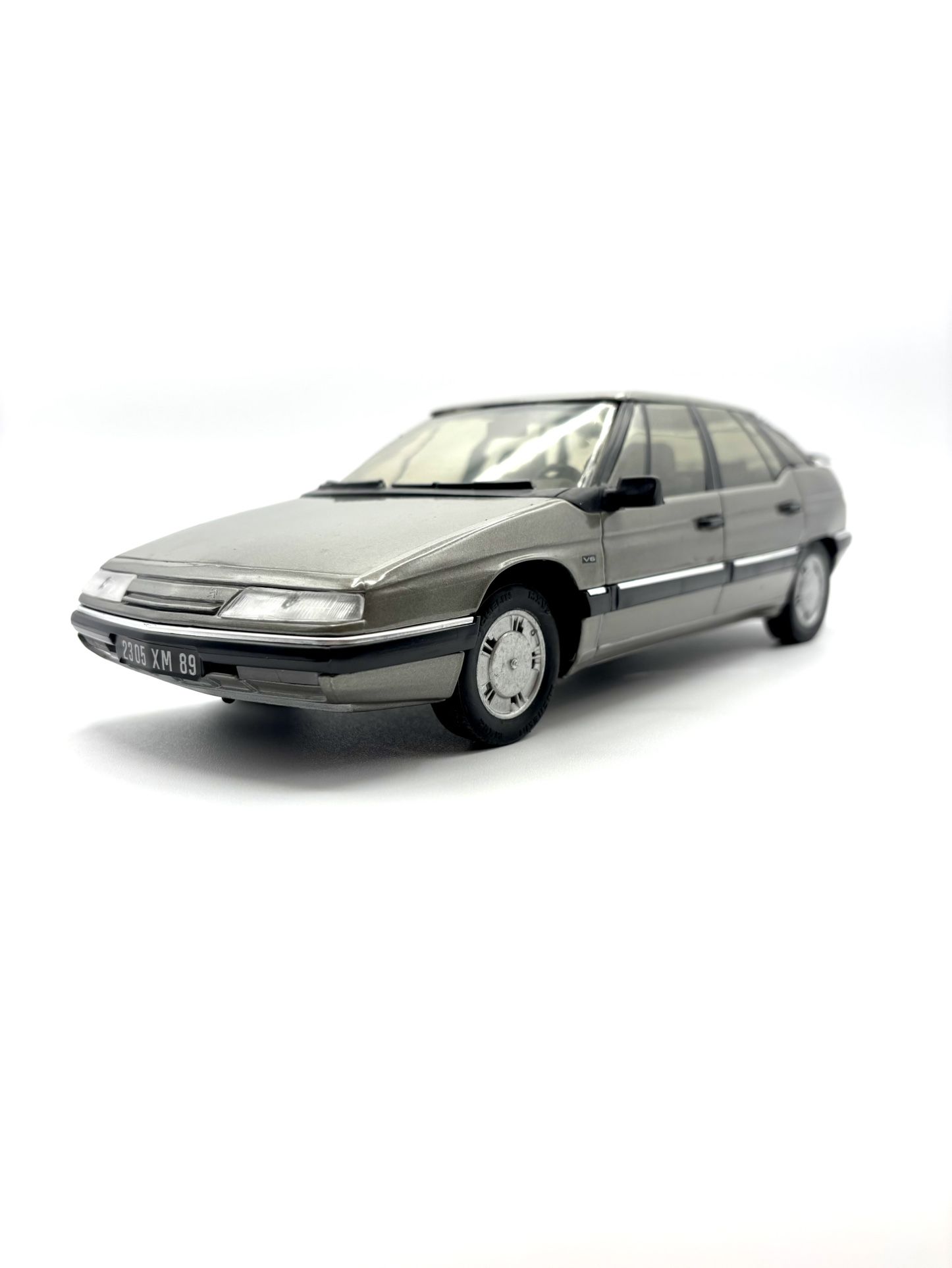 1989 Citroën XM, 1:8 Diecast Model Car from Solido