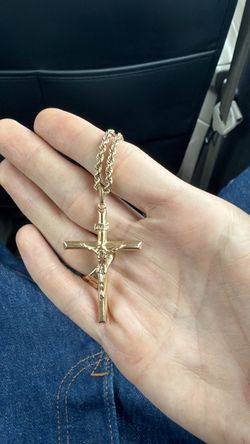 10k rope chain and 14k pendent