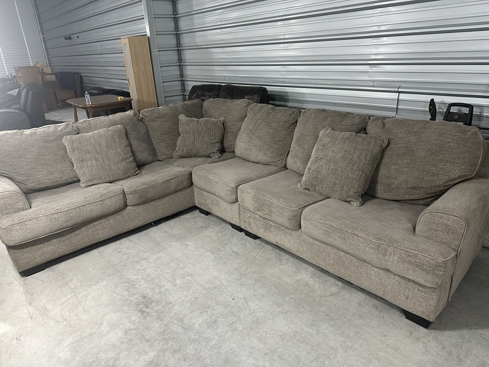 Sectional Sofa Couch