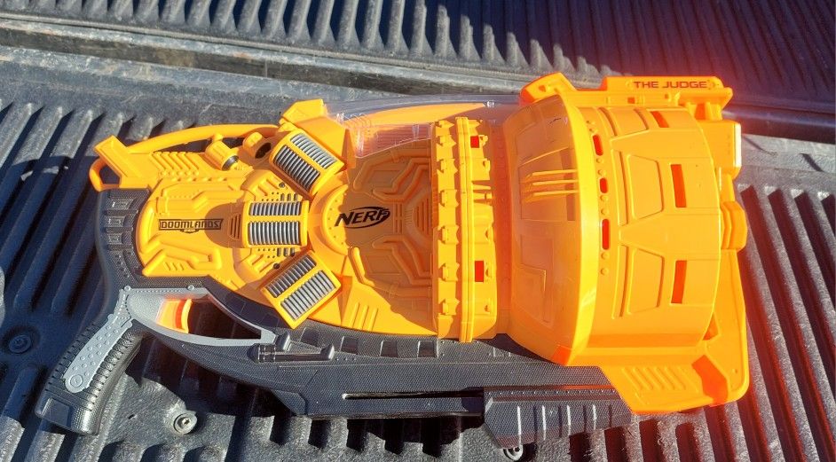 Nerf THE JUDGE Doomlands Blaster 2169