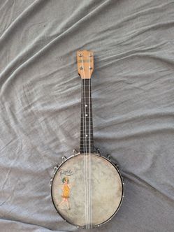 Vintage Banjo Ukulele with Illustration
