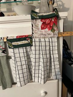 Christmas Hanging Kitchen Towels Set of 2
