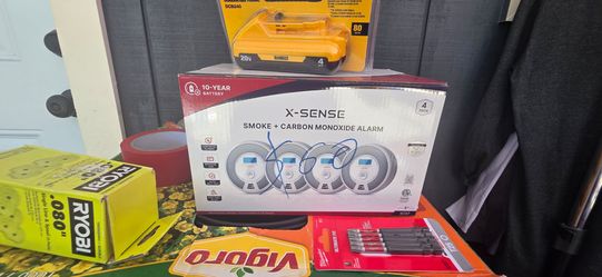 Smoke detector  carbon monoxide alarm