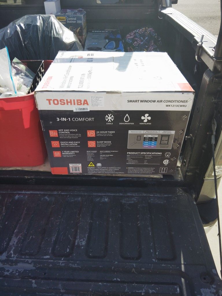 Toshiba Window AC 12,000 Btu